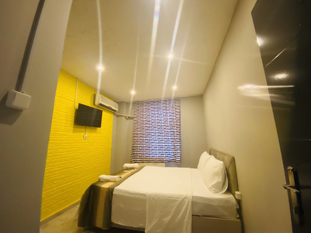Economy Room photo 3