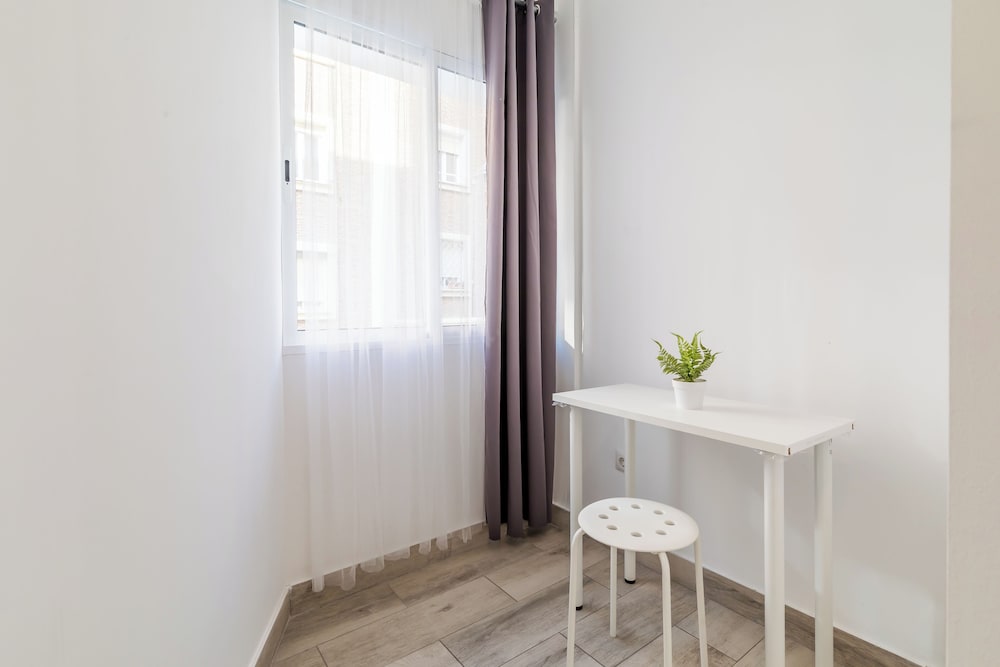 Basic Double Room, 1 Double Bed - Photo 1