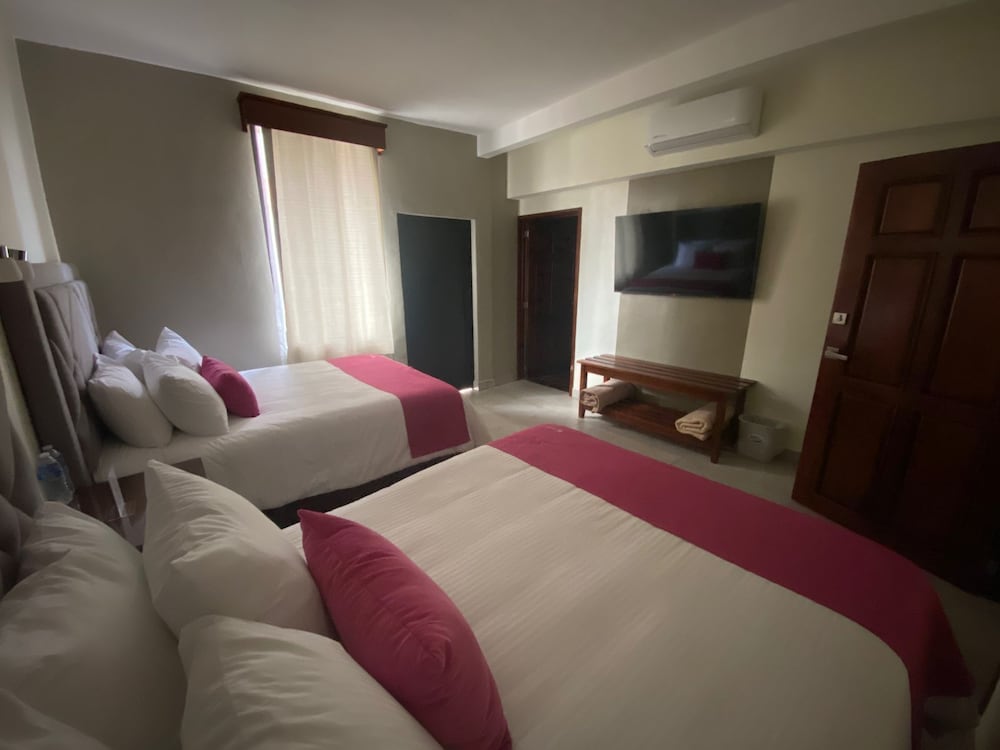 Deluxe Double Room, 2 Queen Beds