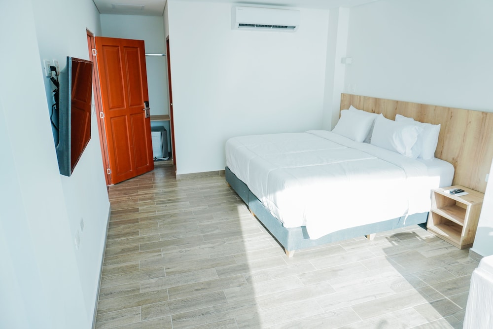Superior Double or Twin Room, Sea View - Photo 3