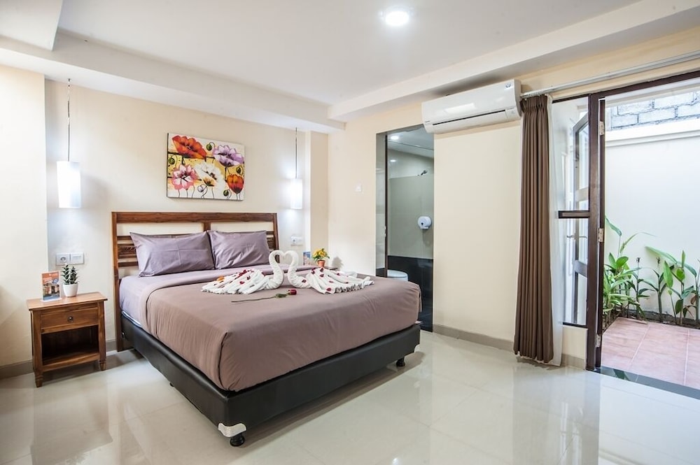 Deluxe Room - Photo 10