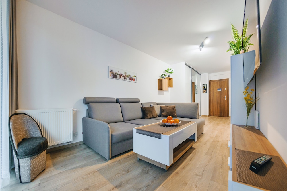 Apartment (A 19)