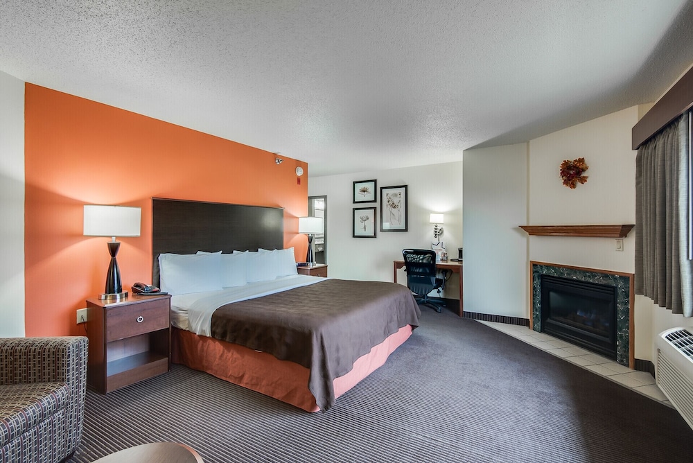 Premier Suite, 1 King Bed, Non Smoking, Fireplace - Photo 2
