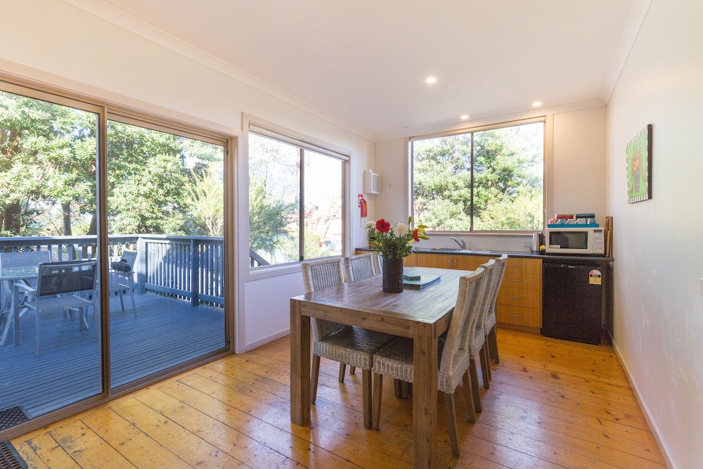 Apartment, 2 Bedrooms, Kitchen, Garden Area photo 3