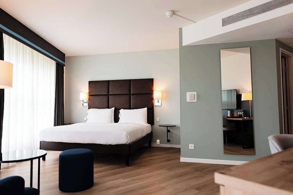 Double Room, Corner photo 3