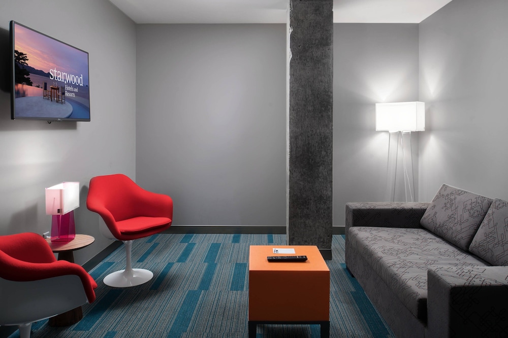 Suite, 2 Queen Beds, City View (Mobility Accessible, Tub) photo 1