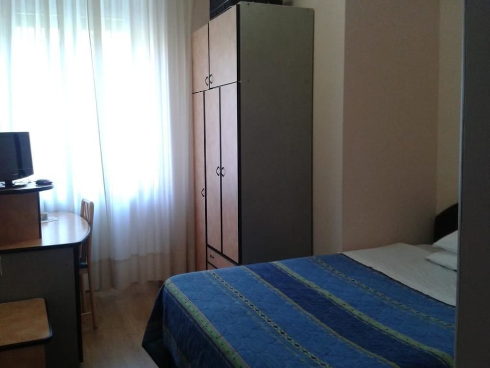 Standard Double Or Twin Room photo 2