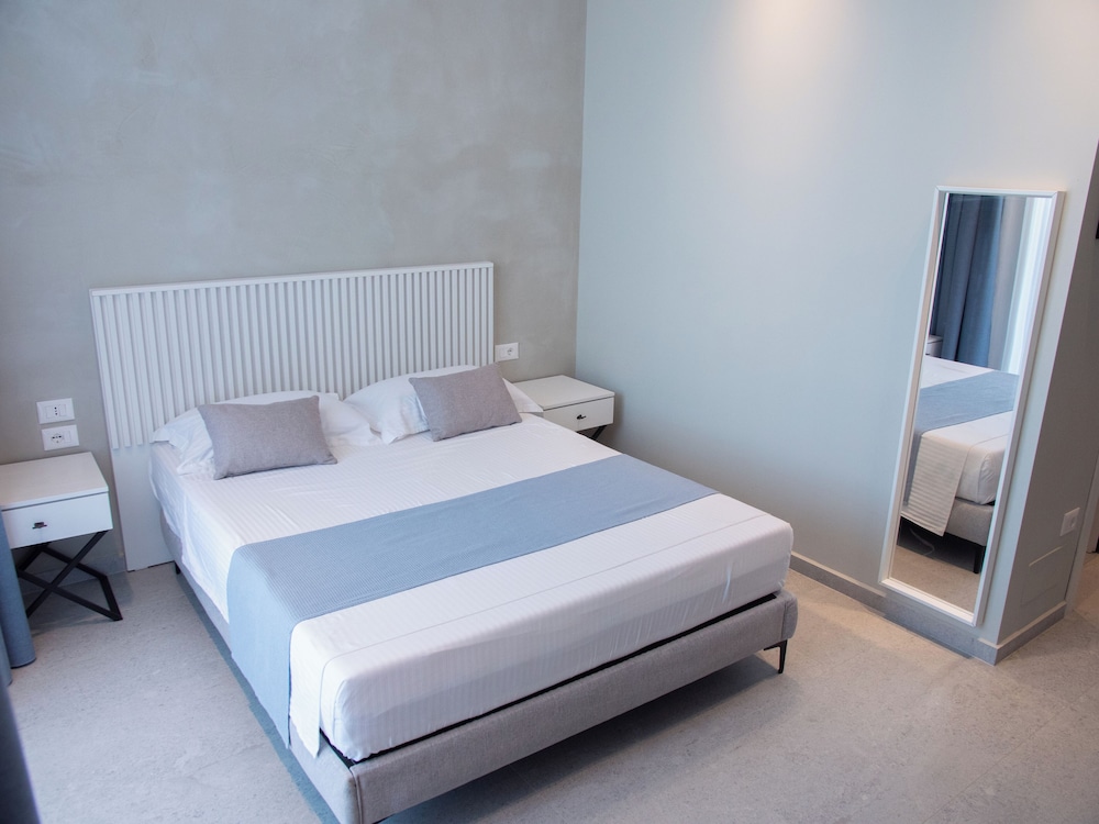Double Room, Balcony, Sea View photo 1