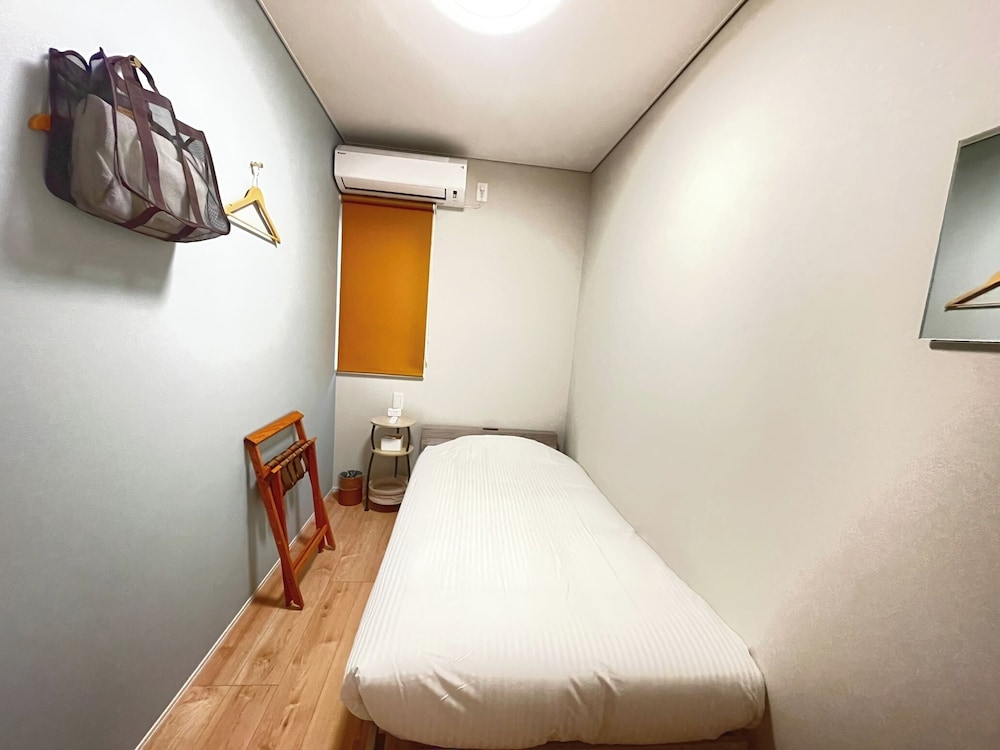 Economy Single Room