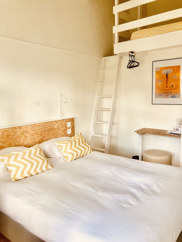 Double Room with 1 Double Bed - Photo 13