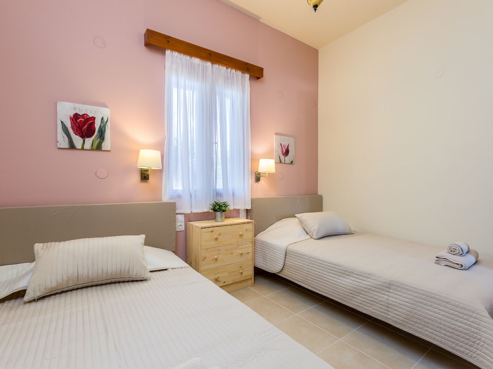 Villa photo 1