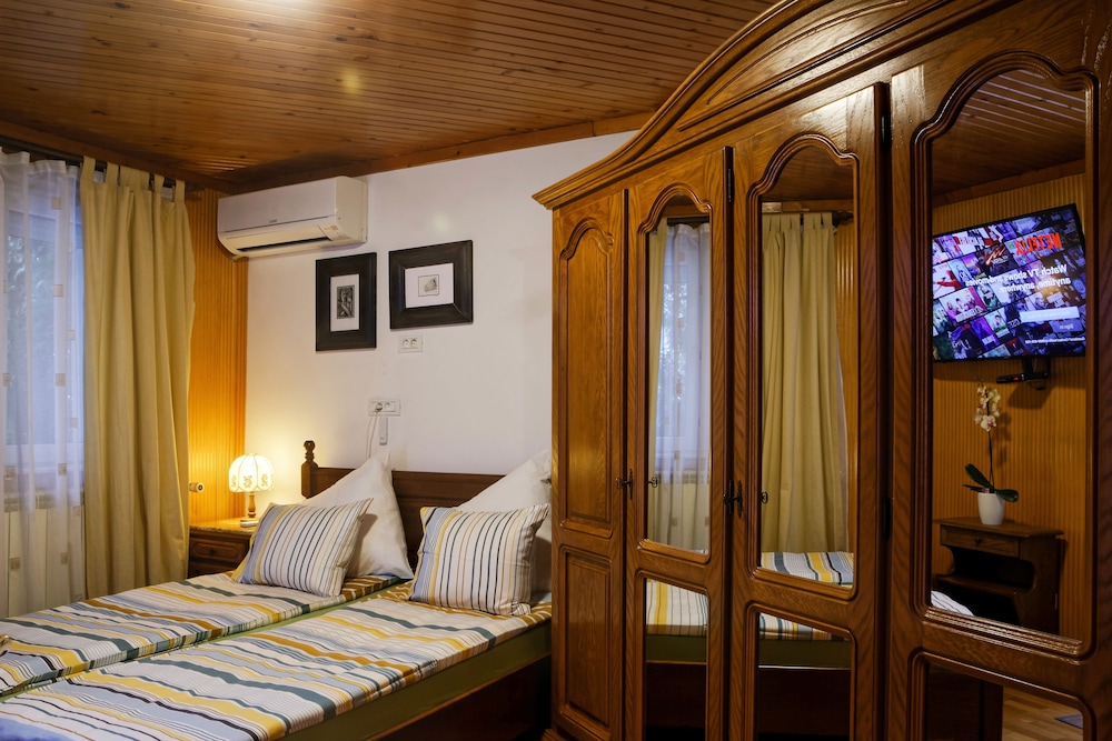 Villa Elena photo 1