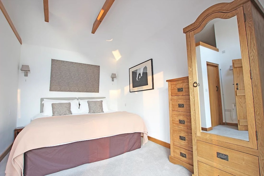 Cottage, 5 Bedrooms photo 2