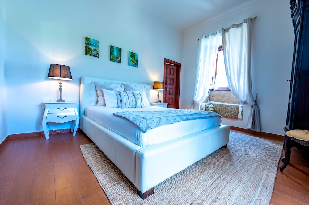 Double Room (Mondego)