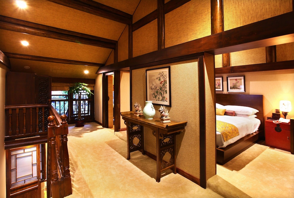 Superior Double Room (Caldera view)