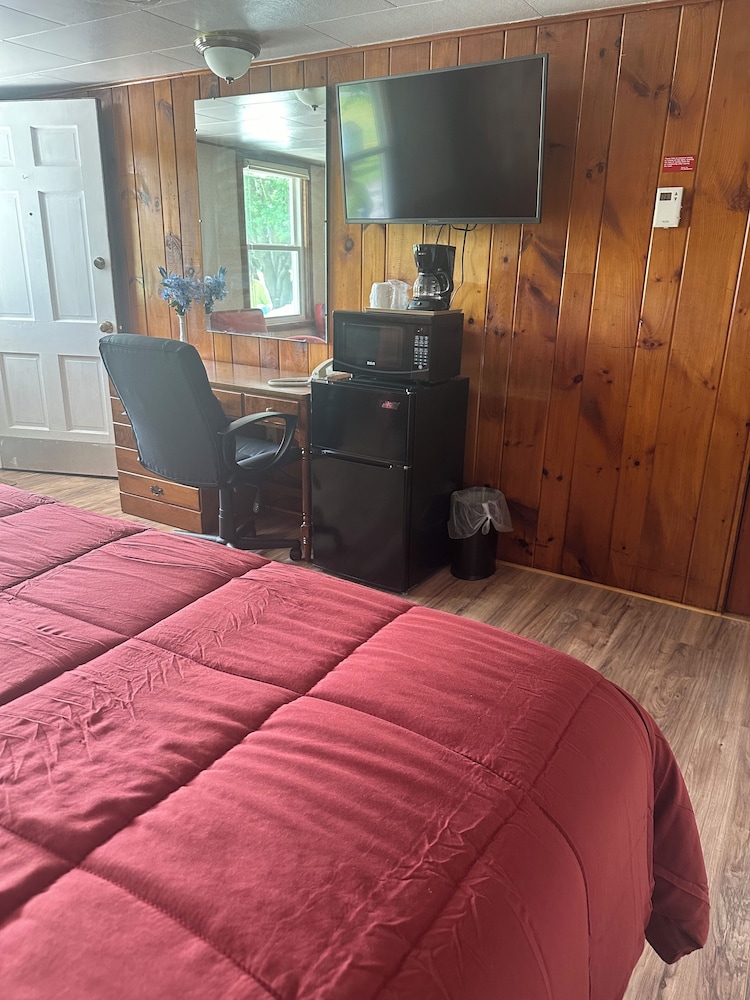 Premium Room, 1 King Bed photo 2