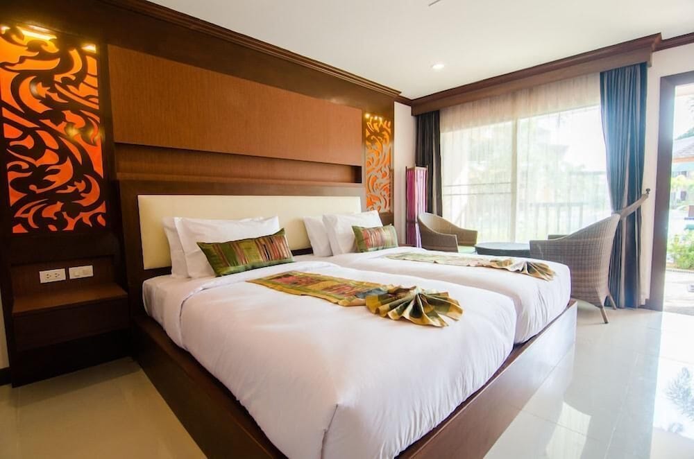 Deluxe Double Room, Pool View photo 3