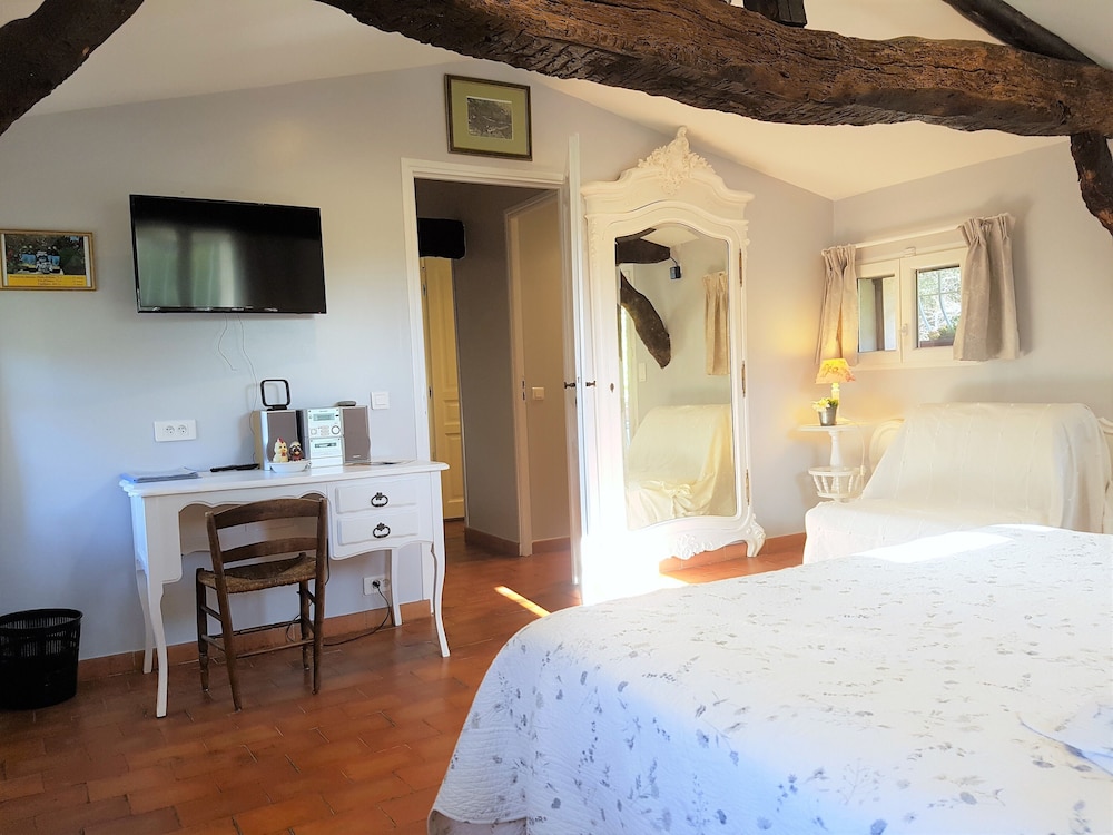 Double Room, Ensuite (La chambre des Vignes) photo 2
