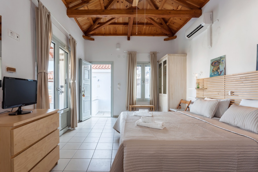Family Suite, 1 Bedroom, Sea View photo 3