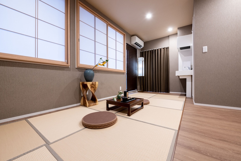 Apartment (404) photo 3