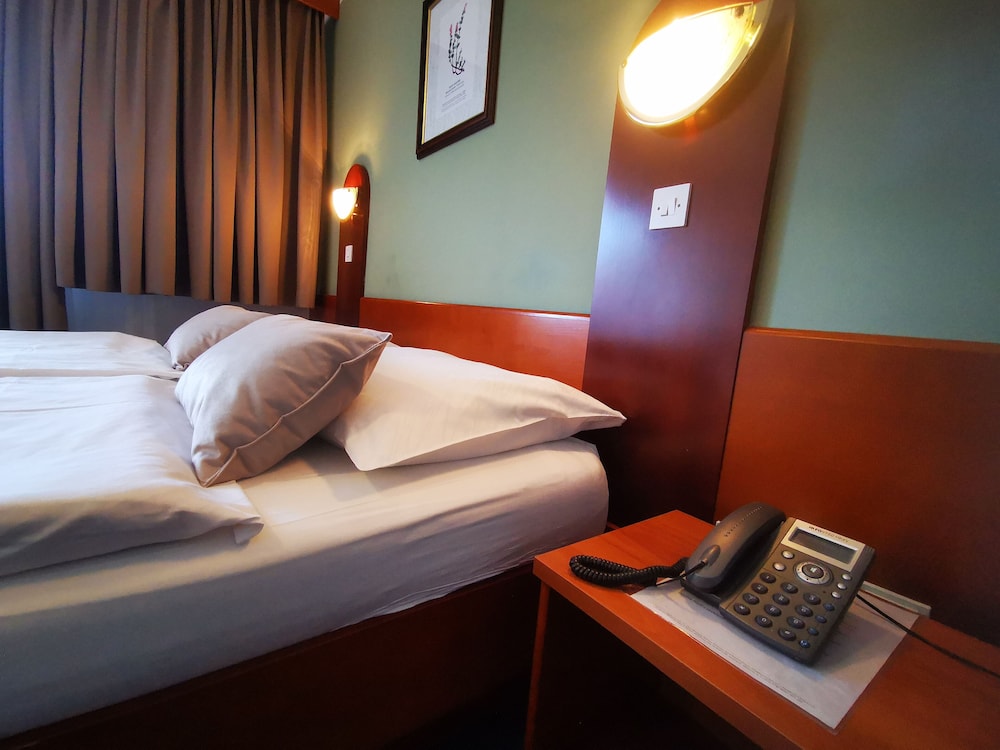 Basic Double Room - Photo 7