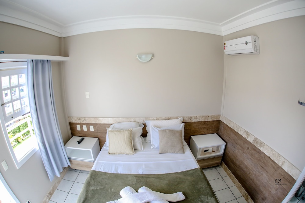 Superior Double or Twin Room - Photo 9