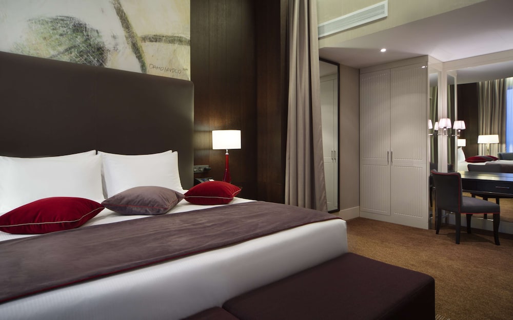 Presidential Suite photo 3