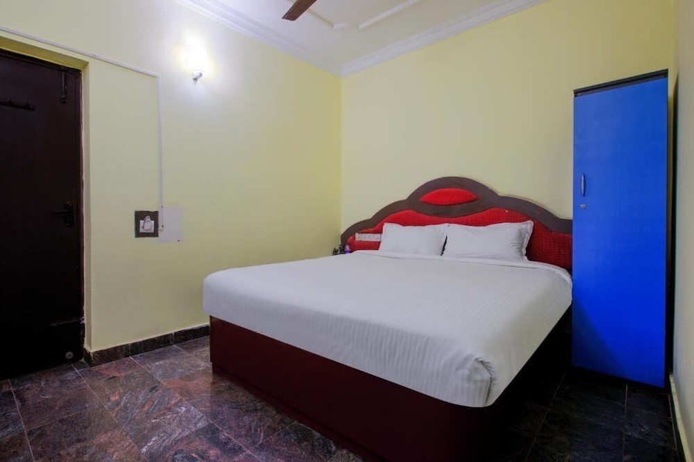 Standard Double Room - Photo 10