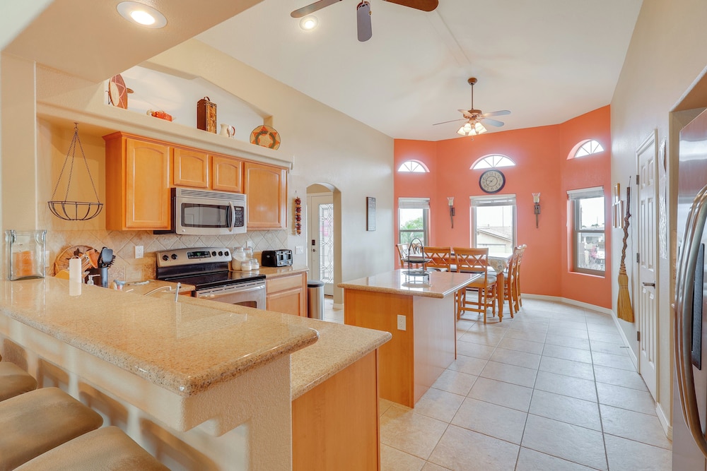 House (4 Bedrooms) photo 2