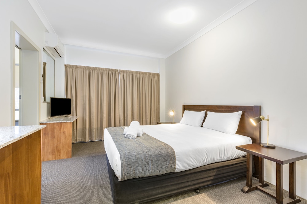 Hotel Suite King