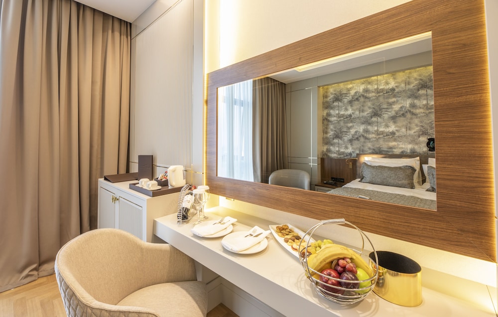 Deluxe Room - Photo 1
