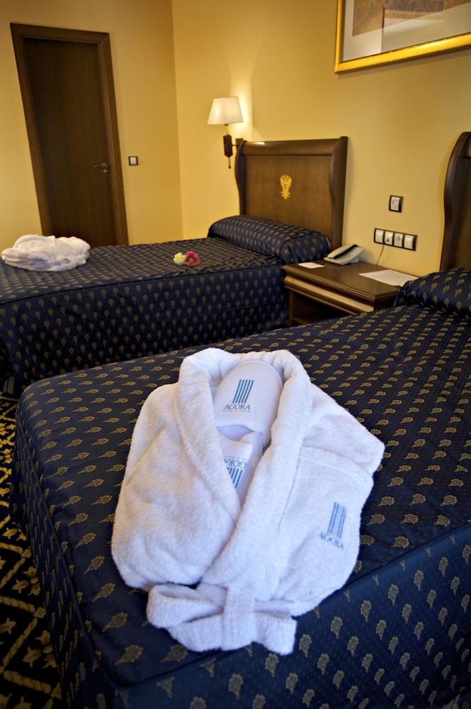 Standard Double Room - Photo 4