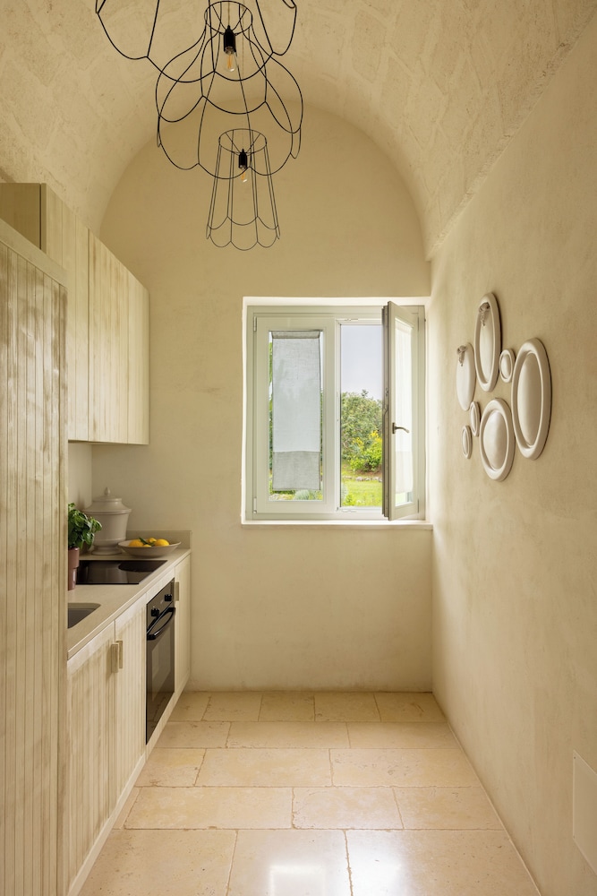 Deluxe House (202) photo 2