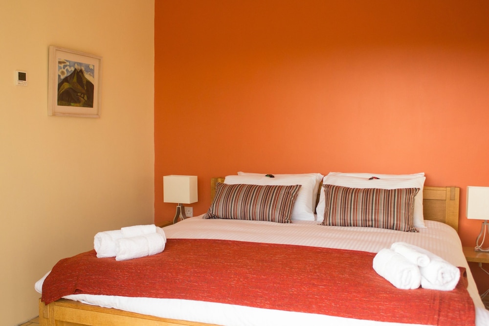 Deluxe Room, 1 King Bed, Ensuite, Ocean View photo 2