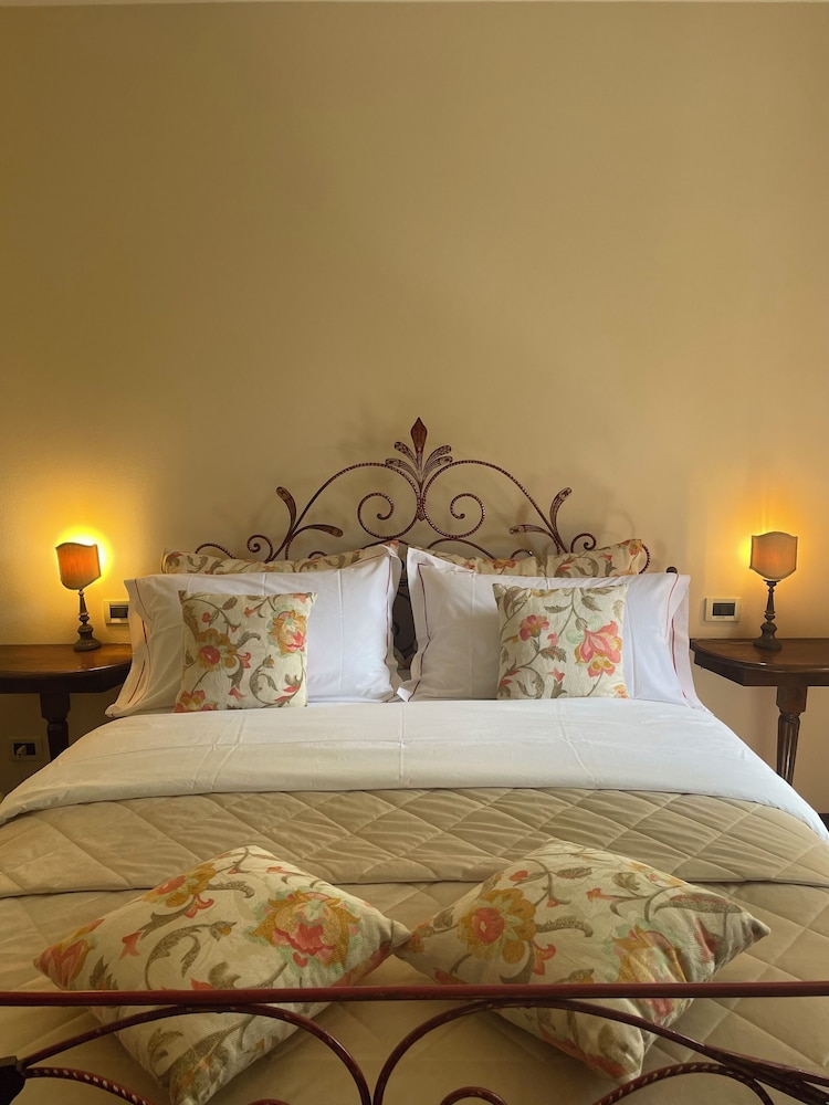 Standard Double Room, 1 Double Bed, Park View, Garden Area photo 1