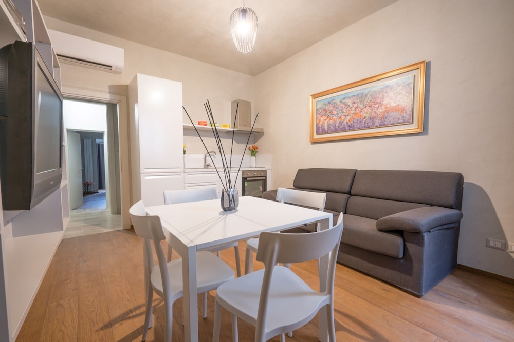 Deluxe Apartment, 2 Bedrooms (Duplex) photo 3