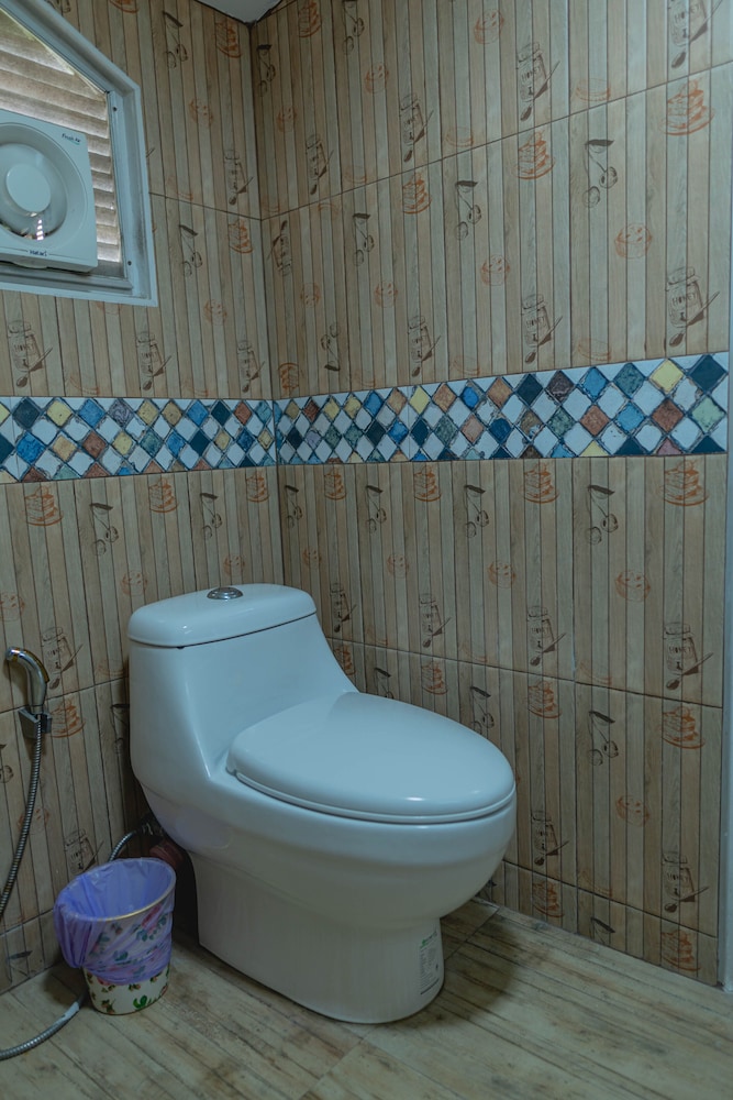 Deluxe Home photo 3