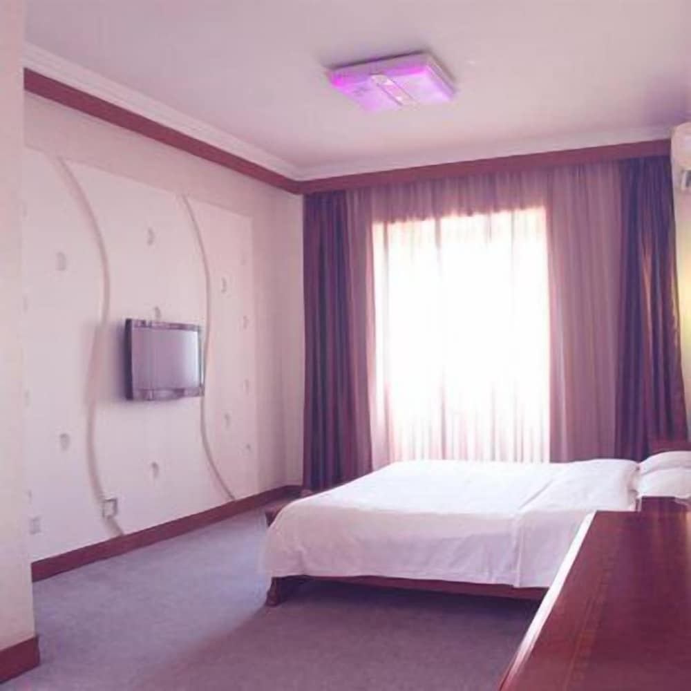 Business Single Room, 1 Queen Bed photo 1