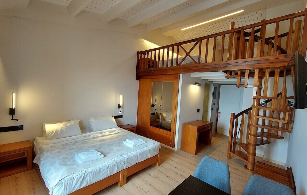 Duplex, Balcony