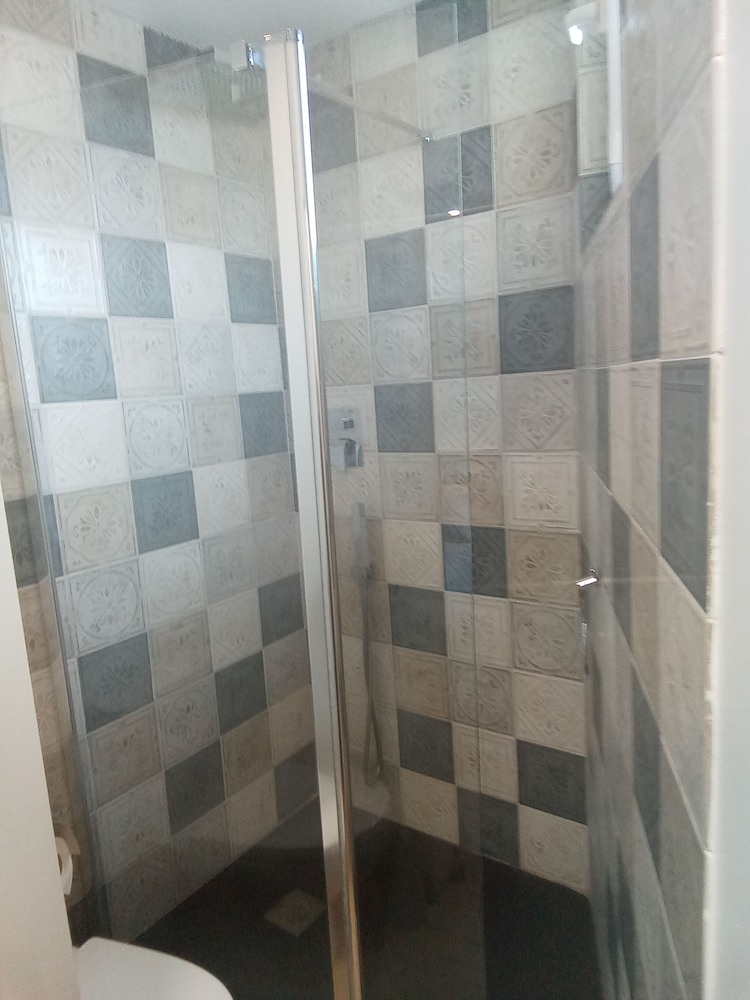 Comfort Room photo 3