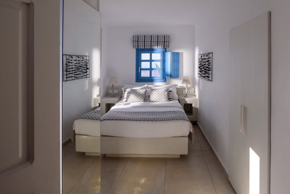 Standard Room, Sea View - Photo 9