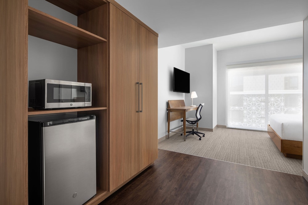 Studio, Multiple Beds, Kitchen - Photo 3