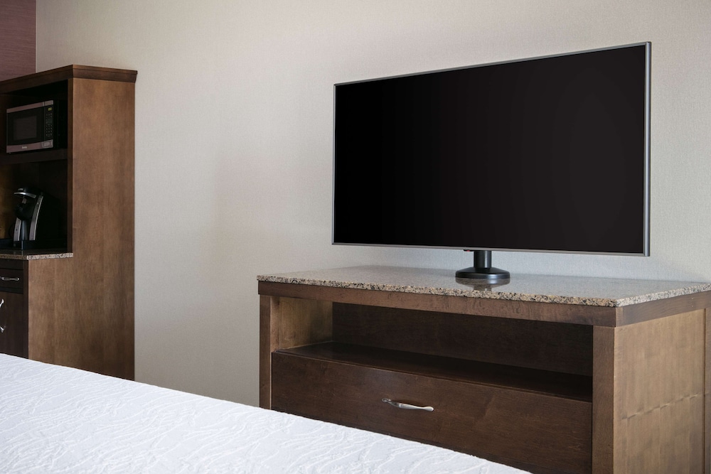 Junior Suite, 1 King Bed photo 3