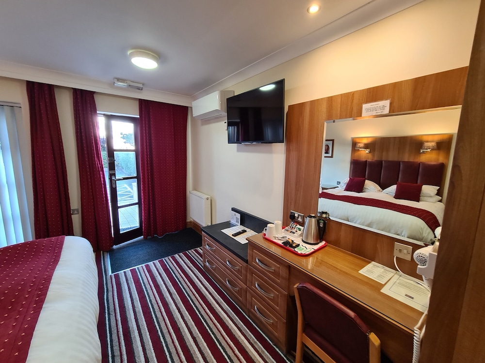 Standard Double Or Twin Room, 1 King Bed (Hougoumont) photo 3