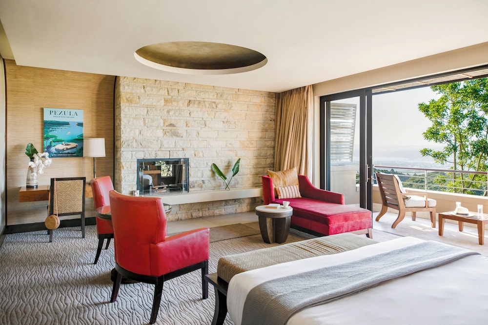 Sky Large Suite - Photo 1