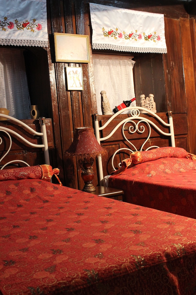 Standard Twin Room photo 3