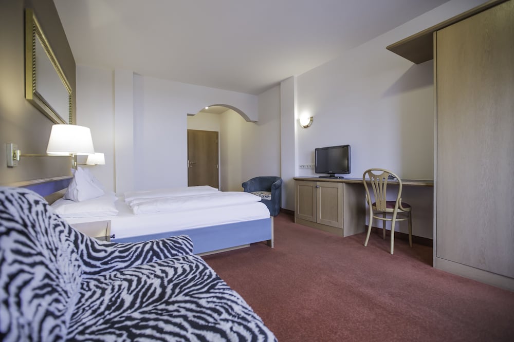 Superior Double or Twin Room, Balcony (Girasole) photo 1