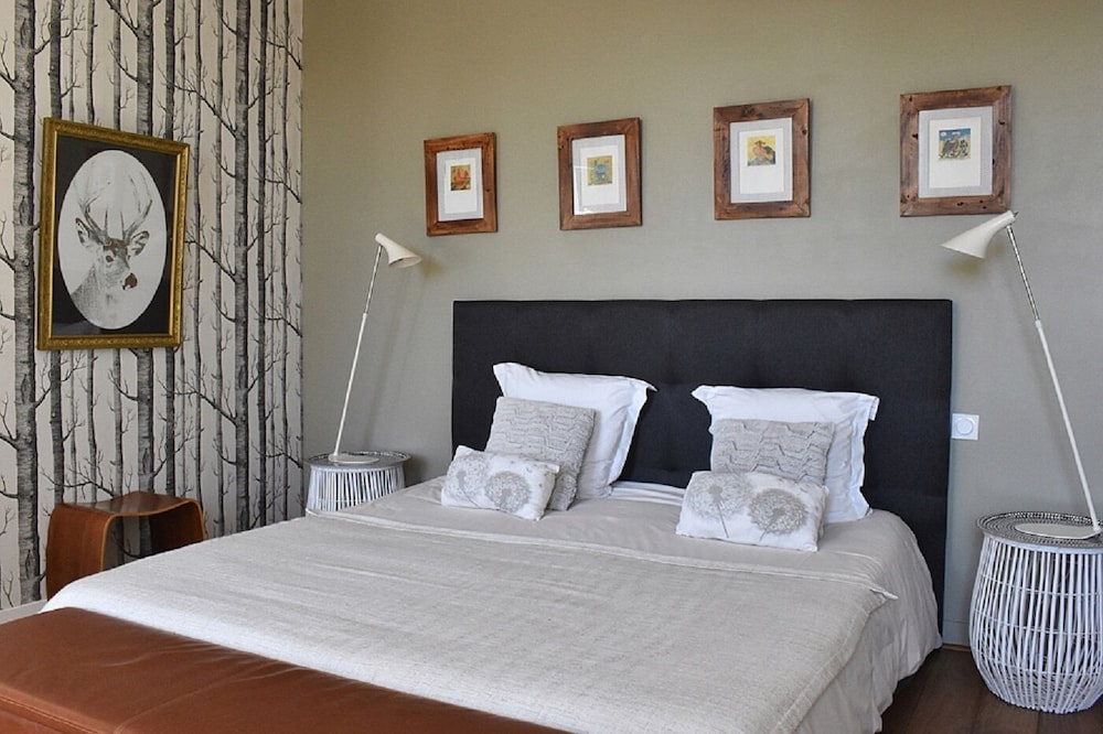 Triple Room (Lorsque la Douce Nuit)