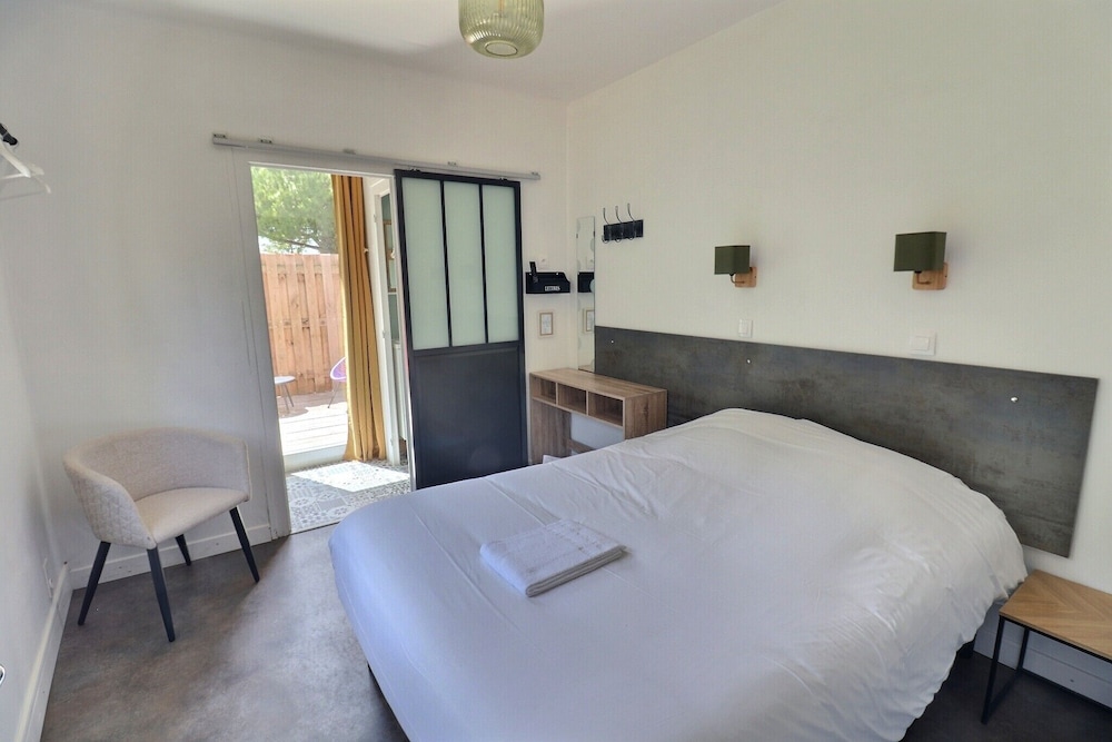 Standard Double Room - Photo 1