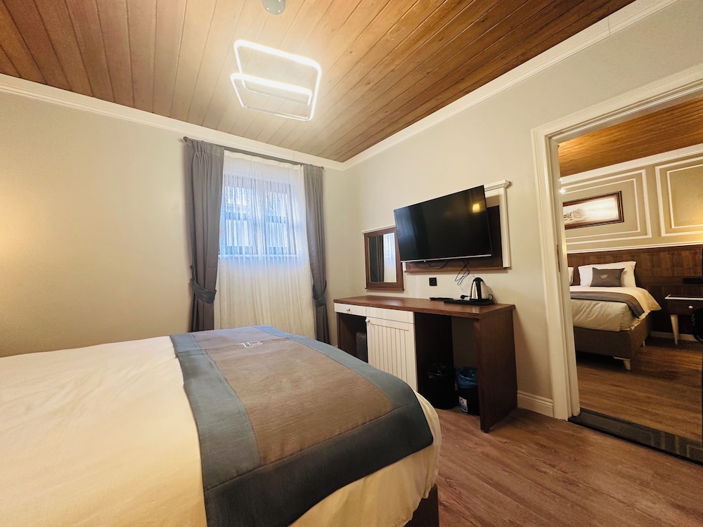 Annex Superior Room, 2 Bedrooms, Connecting Rooms, Courtyard View photo 1